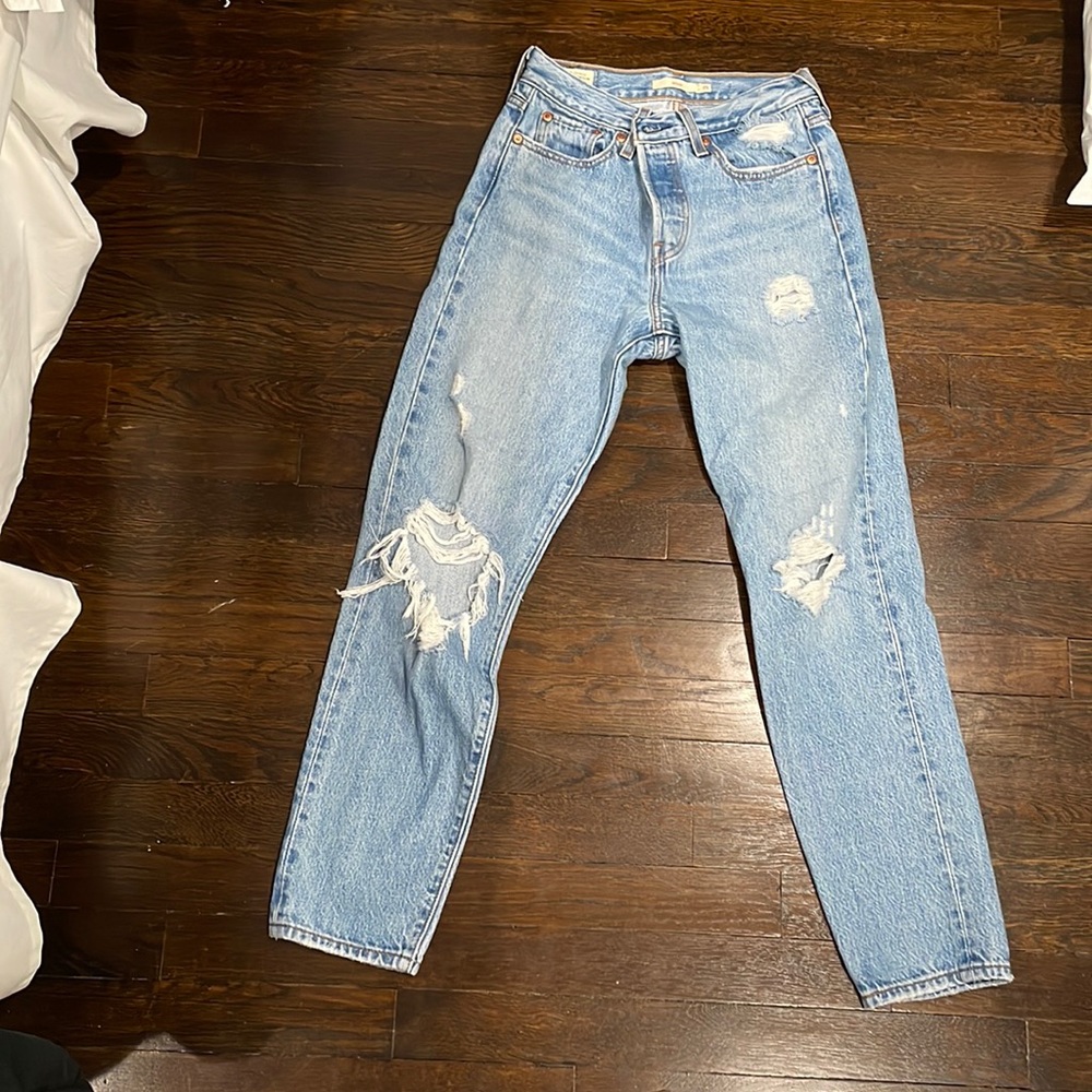 Levi’s wedgie jeans